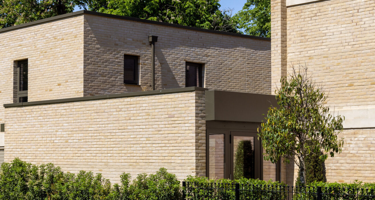 The Elms OX9 2 DN 71 of 72