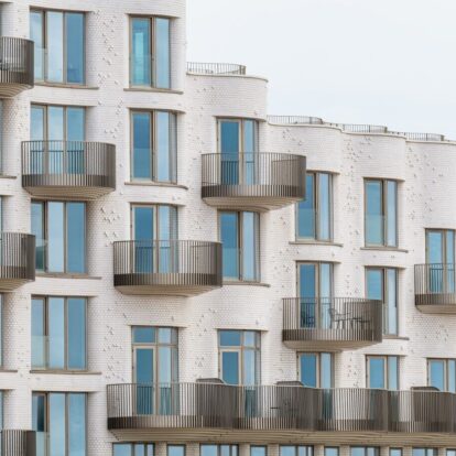 CD8 4136 HR Large 2025 11 03 092814 lbls