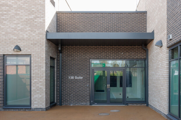 0079 136 suite st georges hospital stafford