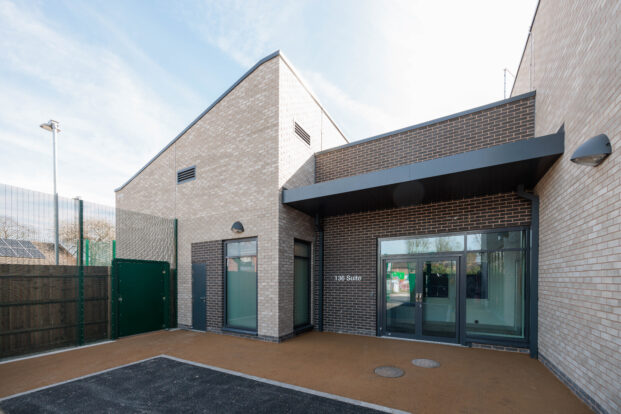 0081 136 suite st georges hospital stafford