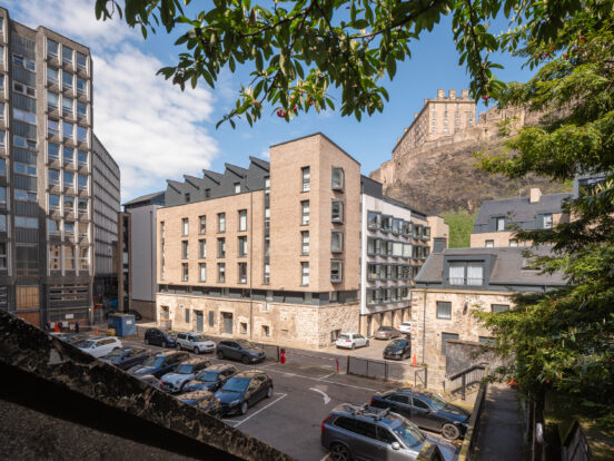 Kings Stables Road and Edinburgh Castle