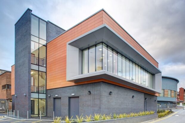 Salford royal 8424 Large