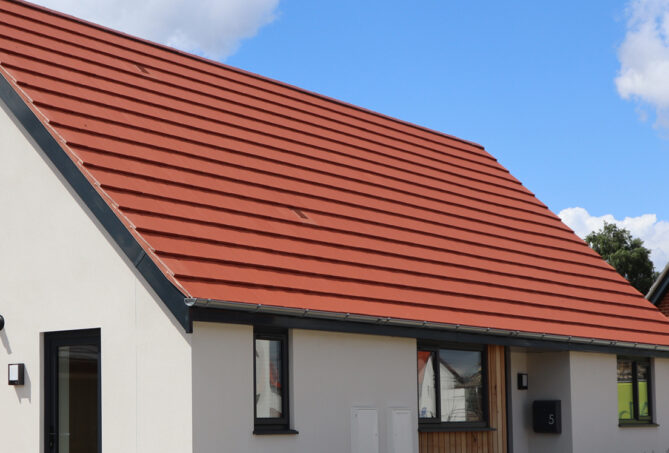 Crest Concrete Roof Tile finished Cayenne Red